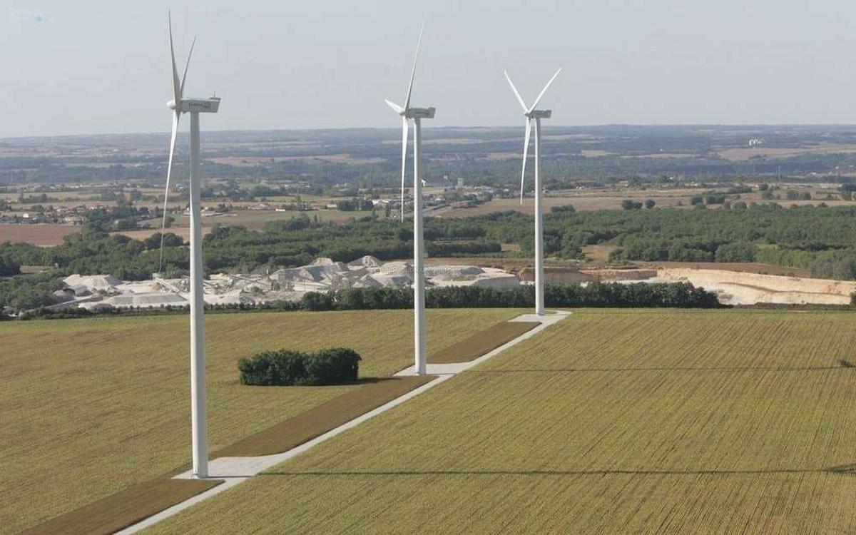 d&eacute;couvrez les avantages et les caract&eacute;ristiques des emplacements &eacute;oliens pour maximiser la production d'&eacute;nergie renouvelable. apprenez comment choisir le site id&eacute;al pour l'installation d'&eacute;oliennes et contribuez &agrave; un avenir plus durable.