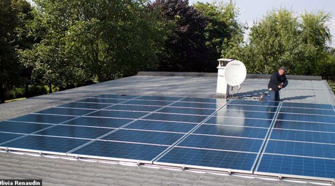 découvrez les prix compétitifs des panneaux photovoltaïques chez boulanger fnac. profitez d'économies d'énergie et d'offres exclusives pour un habitat durable et éco-responsable.